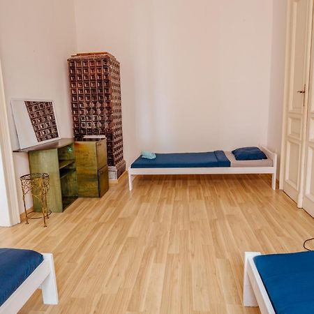 T&T Hostel & Apartments Krakow Exterior photo